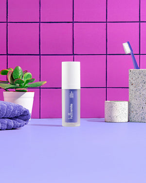 Vijolični serum za beljenje zob 
